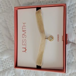 Jules Smith choker